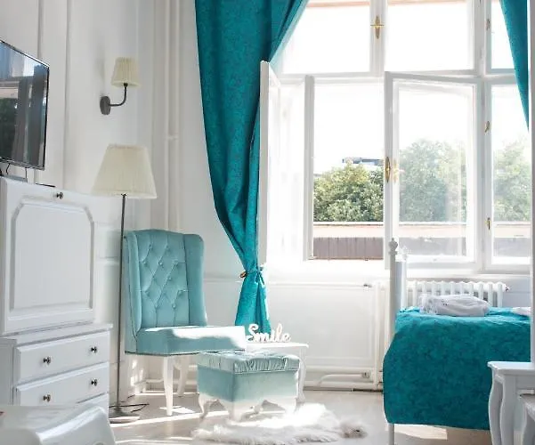 Old Town Square Apartment Novi Sad